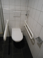 behindertengerechtes WC